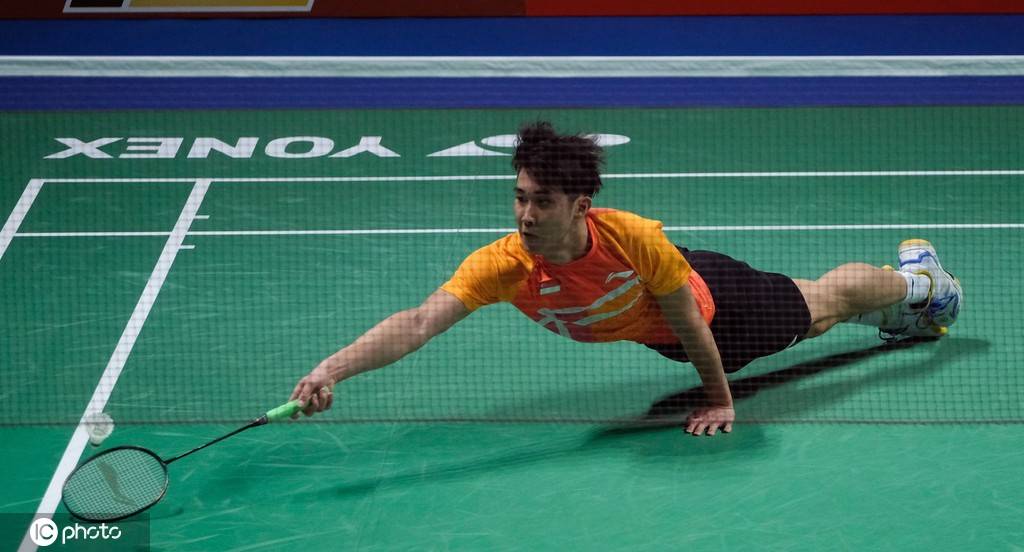 的三角牵制 的三角牵制